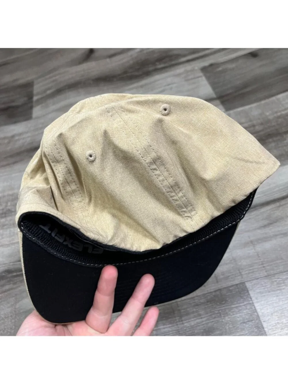 Quicksilver Graphic Embroidered FlexFit Fitted Flat Round Bill Hat Sand One Size